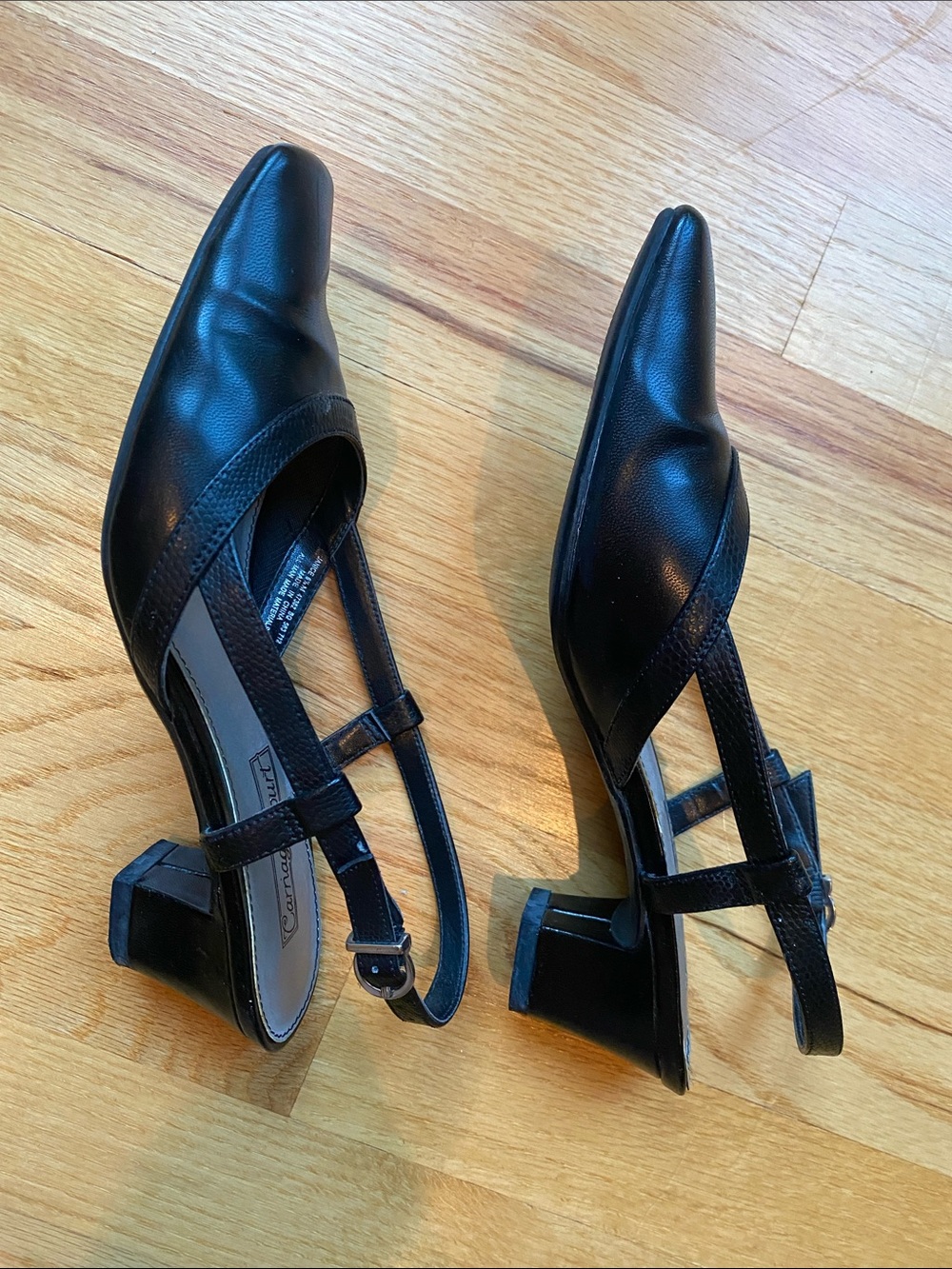 Heel - Picture 3 of 4